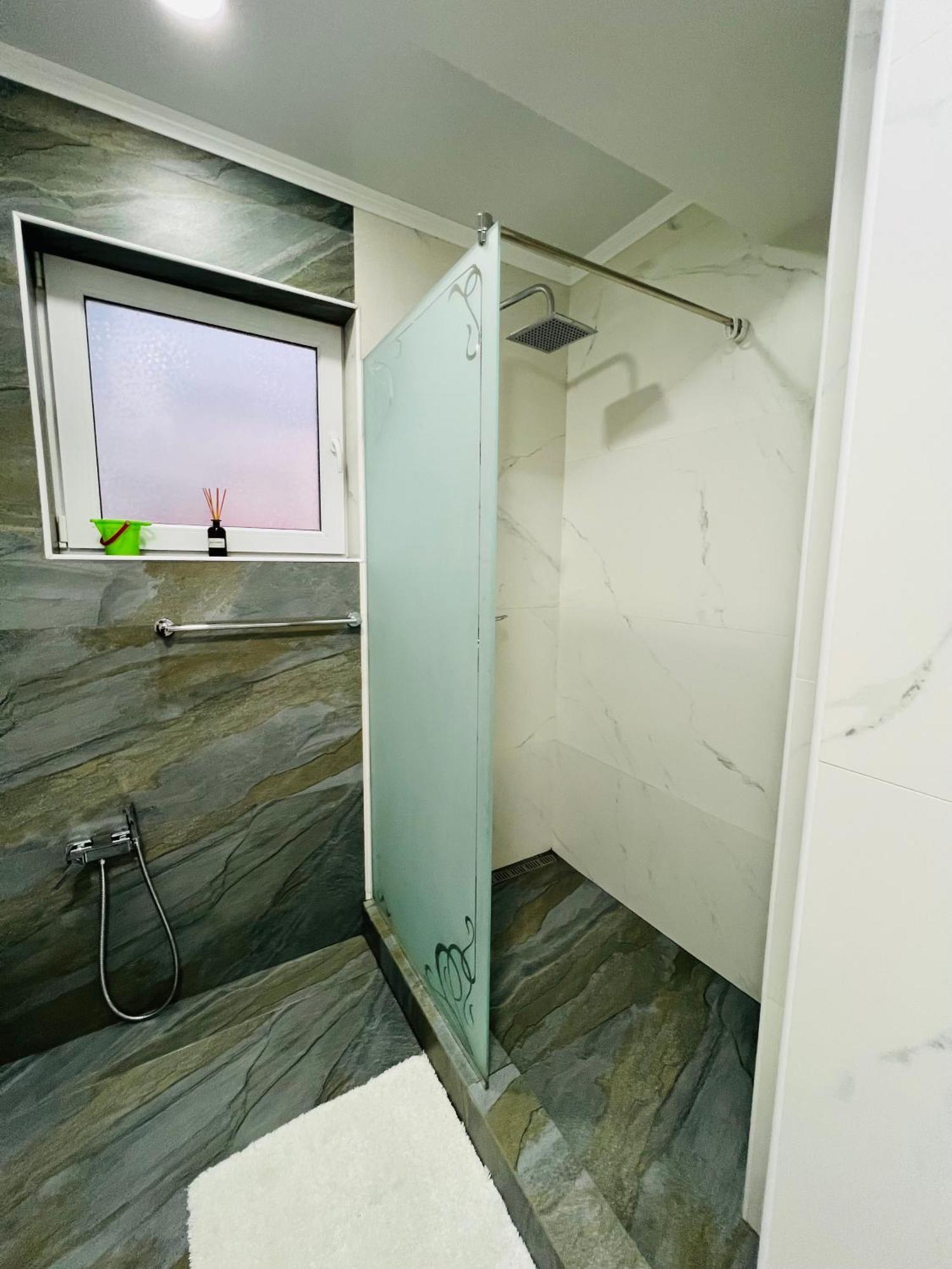 Apartament Malldova *